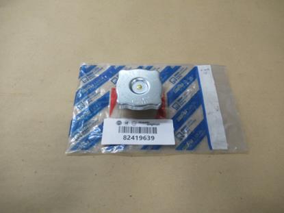 82419639 Koelvloeistofreservoir afsluitdop