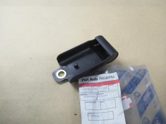 82457501 Voorstoel rail beschermplaat