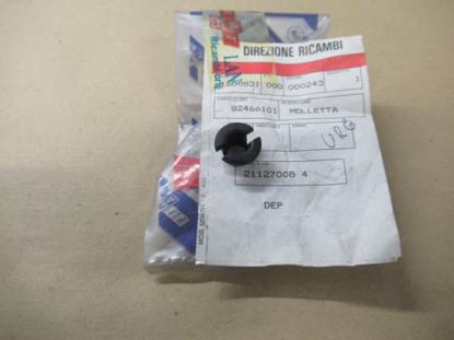 82466101 Motorkap klemmetje