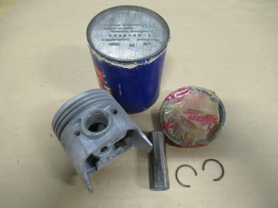 5880165 Zuiger met zuigerveren