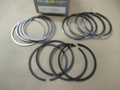 5881196 Zuigerverenset