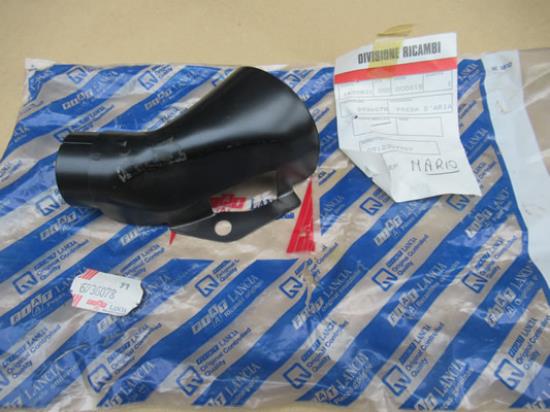 5936078 Luchtgeleider