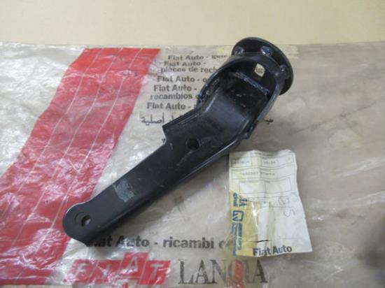 7650535 Motorsteun beugel