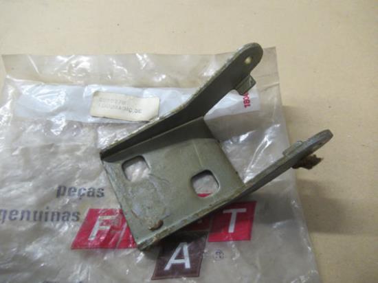 5959378 Motorkap scharnier