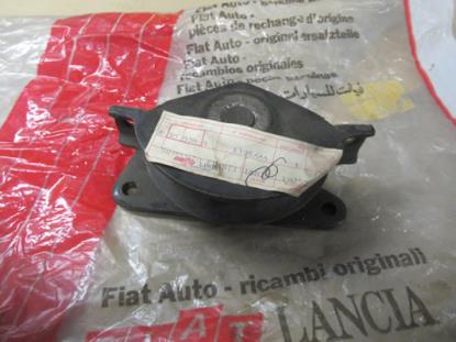 4395666 Motorsteun achterzijde