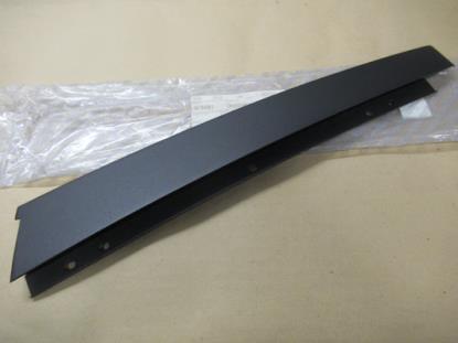 46784981 B-stijl sierstuk rechterzijde