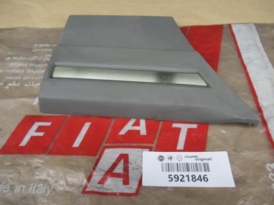 5921846 Spatbord sierlijst linksvoor