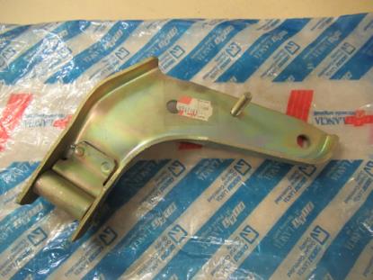 5947143 Versnellingsbak steunbeugel