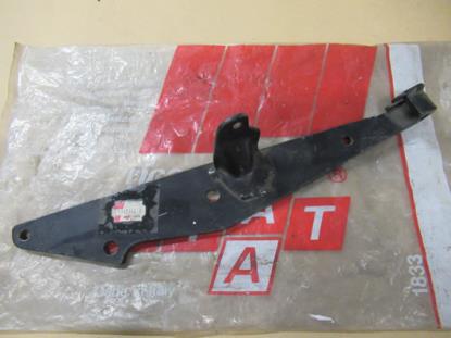 5947148 Motorsteun beugel