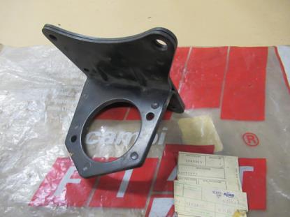 5947919 Motorsteun beugel