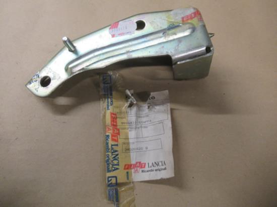 5986410 Motorsteun beugel