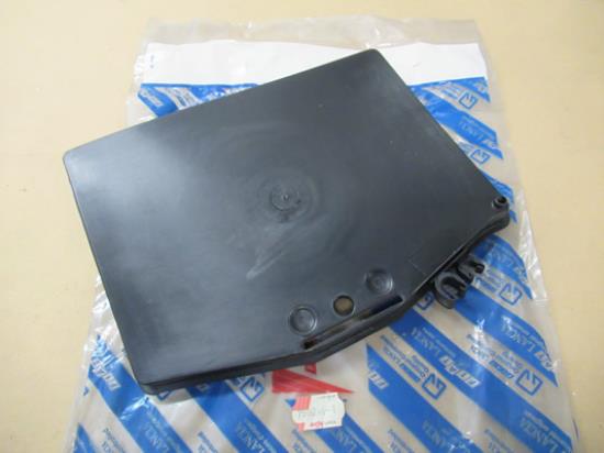 7586246 Accu beschermplaat