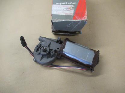 5943938 Raambediening motor rechterzijde