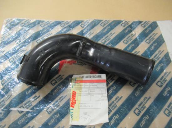 7652122 Verbindingsslang van luchtfilter naar turbo