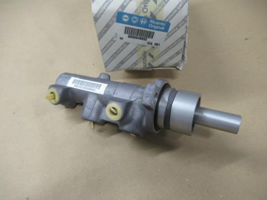 9949652 Hoofdremcilinder