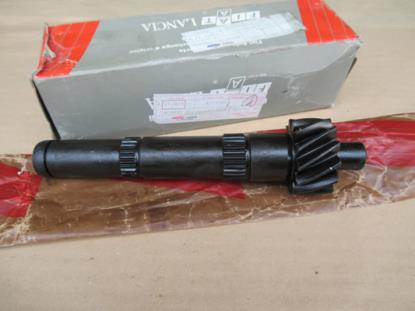 4211046 Versnellingsbak as