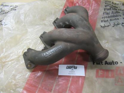 4368620 Uitlaatspruitstuk