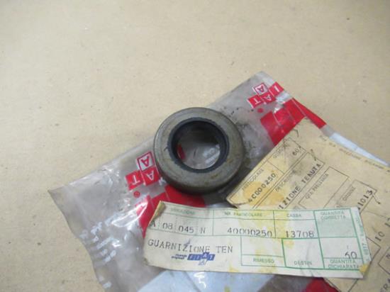 40000250 Oliekeerring 24x46x11