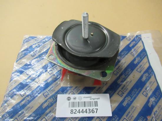 82444367 Motorsteun linksvoor