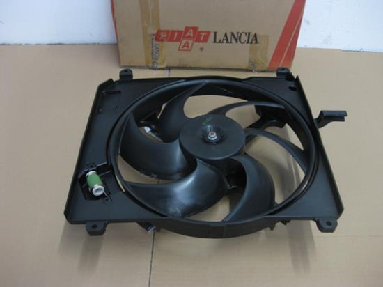 46476176 Koelventilator