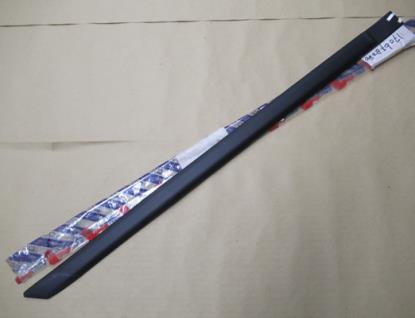 170678080 Stootstrip rechtsachter