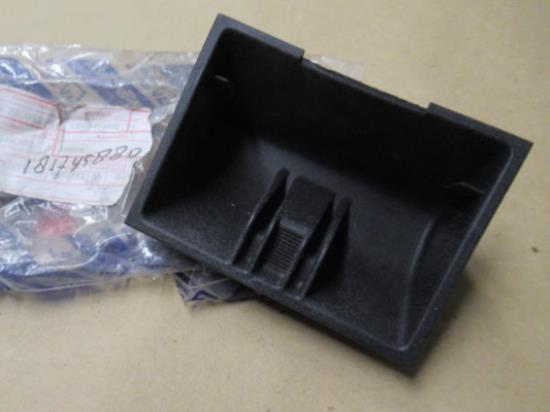 181745880 Asbak dashboard