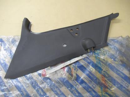 181747370 C-stijl sierstuk rechterzijde