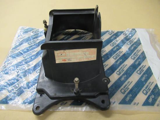 4319367 Koplamp houder rechterzijde