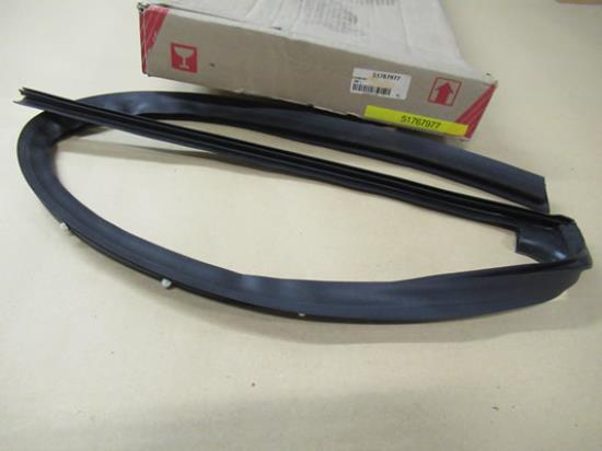 51767977 Portierruit profielrubber linksachter