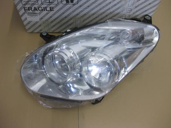 51909056 Koplamp rechterzijde