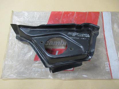 7662764 Bodemplaat hoekstuk linksvoor