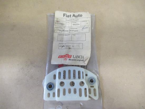 79034448 Dynamo beschermplaat