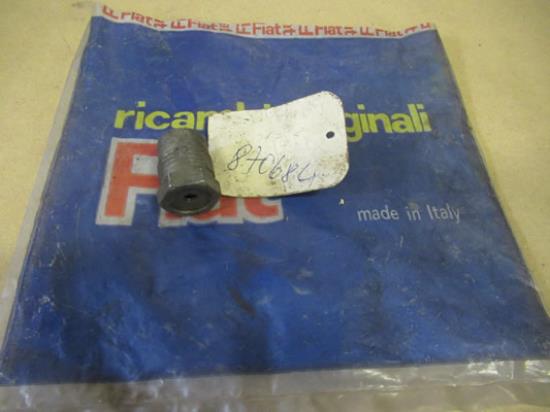 870684 Ophanging bout