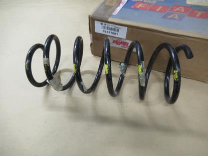 82437081 Ophanging veren