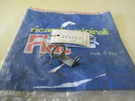 889957 Remslang beugel linkerzijde