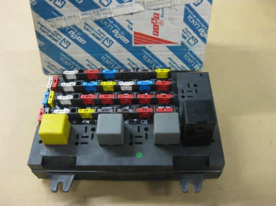 82442622 Ecu zekeringkast