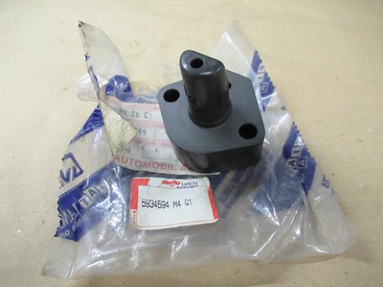 5934594 Brandstofpomp afstandstuk