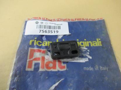 7563519 Gaspedaal steun