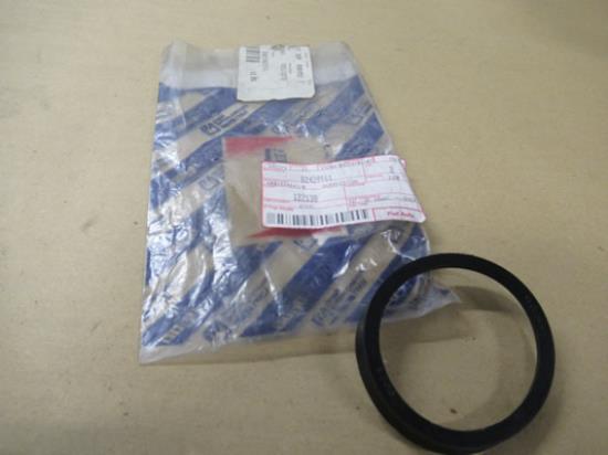 82429961 Stuurhuis rubber