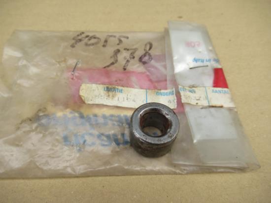 4055378 Afstandstuk rail voorstoelen