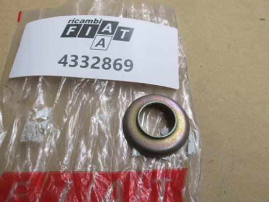 4332869 Schotel voor vering