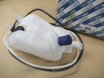 46478716 Ruitensproeiervloeistof reservoir linkerzijde