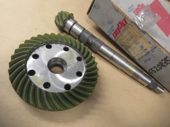 5520835 Kroonwiel met pignon