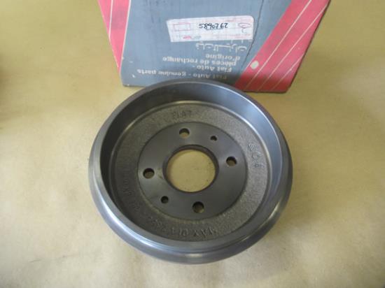 5890762 Remtrommel achterzijde