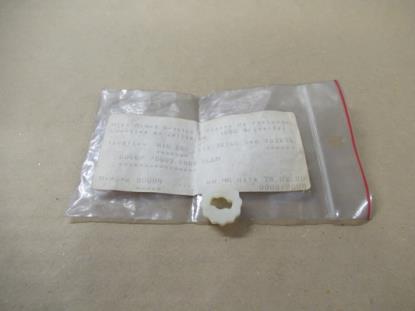 60770003 Plastic ringmoer motorkap