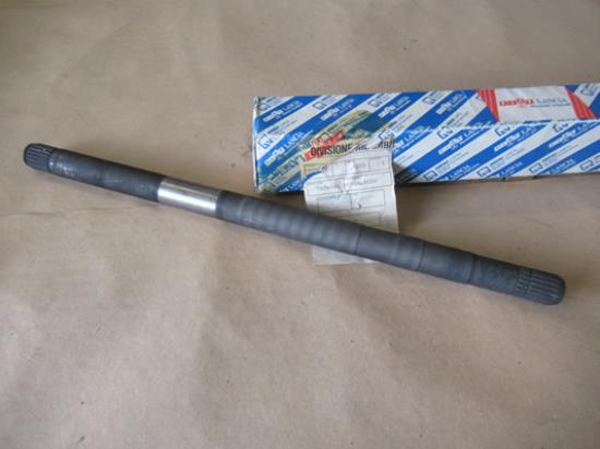 7636161 Aandrijfas linkerzijde