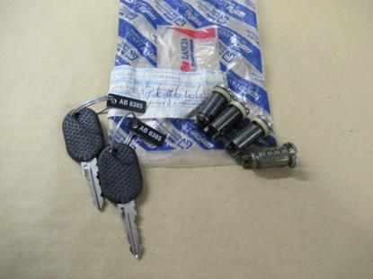 7696106 Slotenset ontsteking