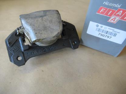 790797 Remklauw rechtsvoor