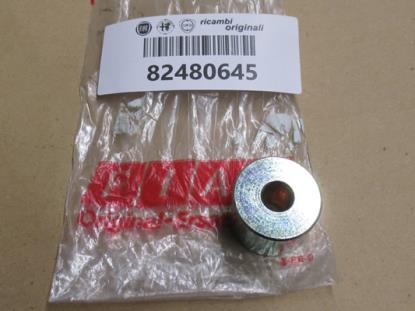 82480645 Afstandstuk achtervering