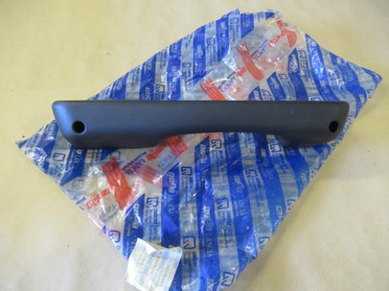 181171080 Armsteun linkerzijde